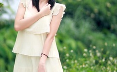 两个奶头红肿拉扯露出来